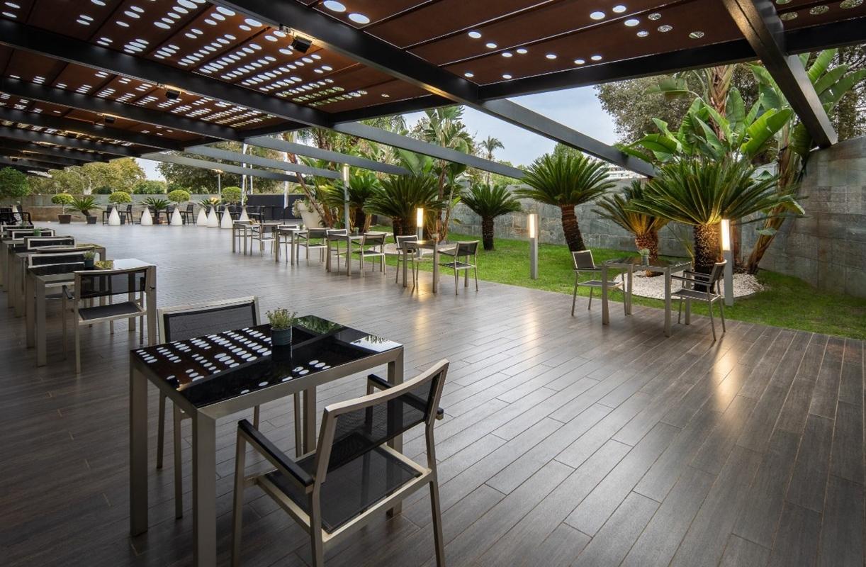 Eurostars Palace Kordoba Bagian luar foto The Sky Bar